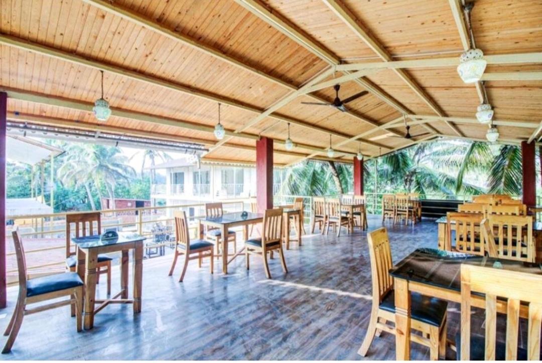 Royal Tulip Beach Cottages Arambol Exteriör bild