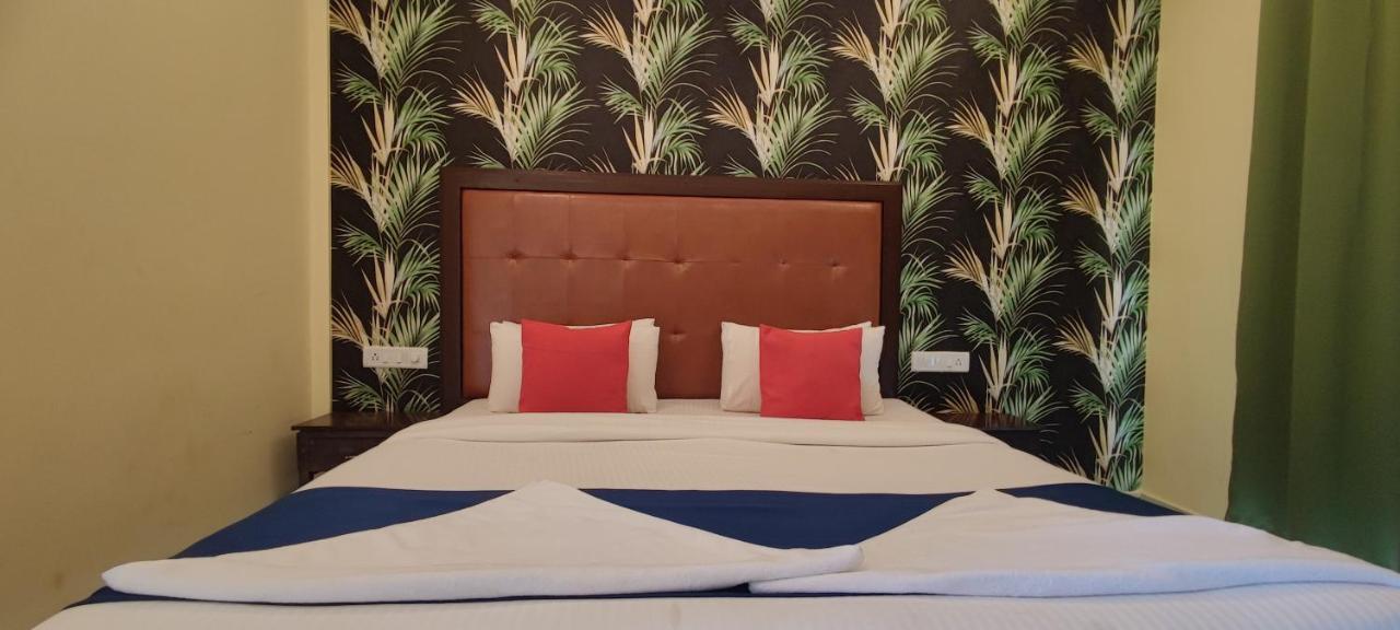 Royal Tulip Beach Cottages Arambol Exteriör bild